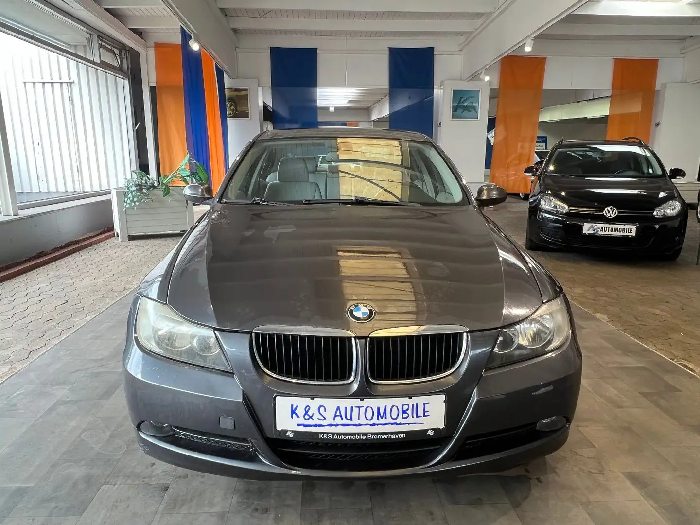 BMW 320 Baureihe 3 Lim. 320i *NUR EXPORT&GEWERBE* Grau - 2