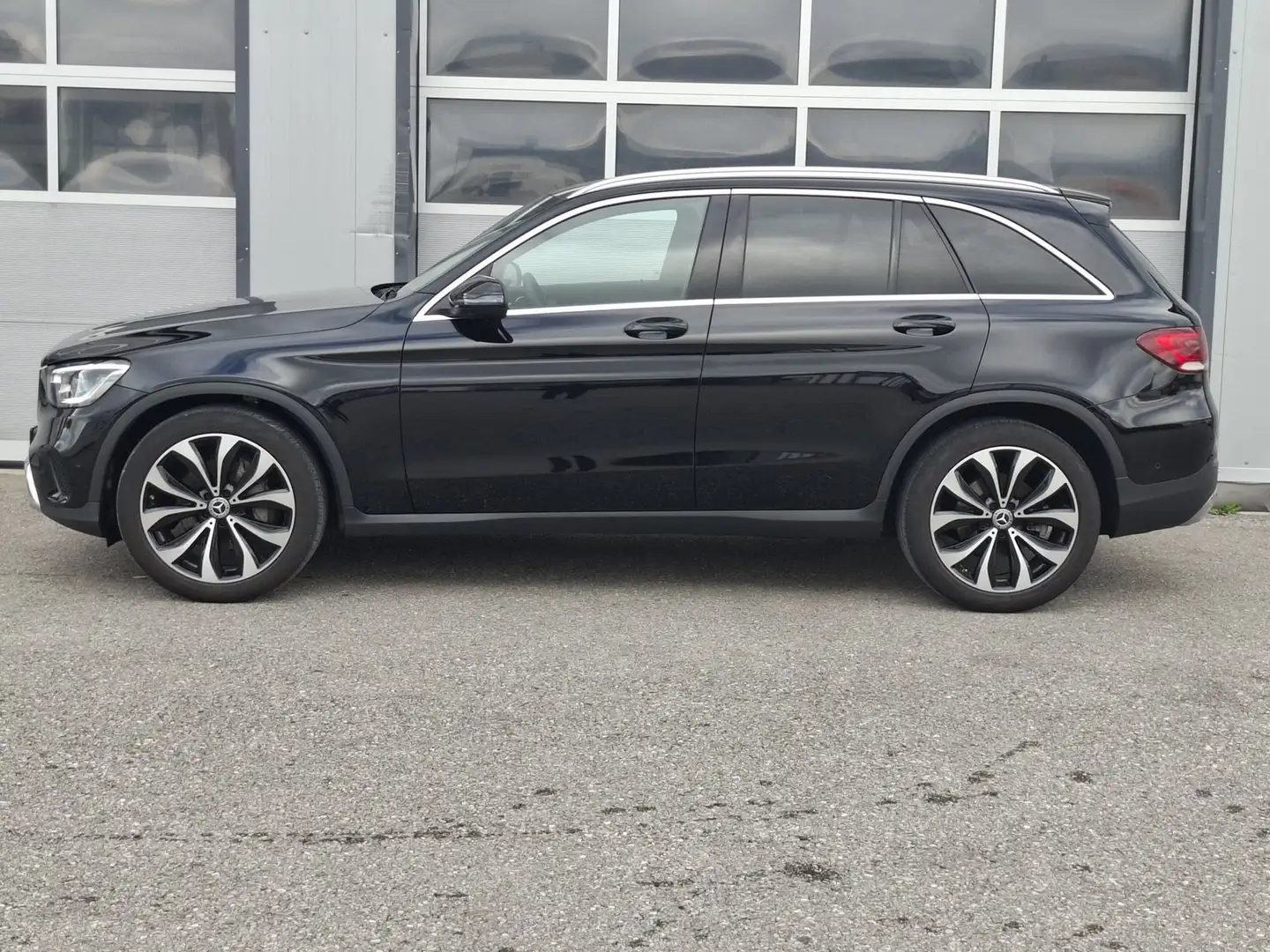Mercedes-Benz GLC 300 d 4M AHK/Distron/360°/Multibeam/Fahrass. Noir - 2