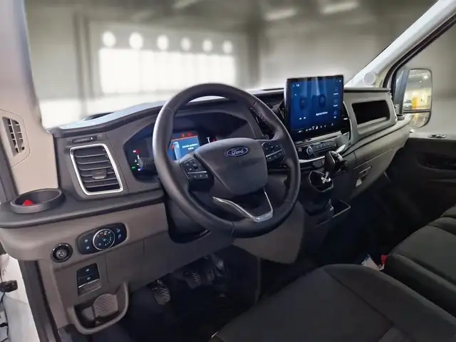 Ford Transit view 7