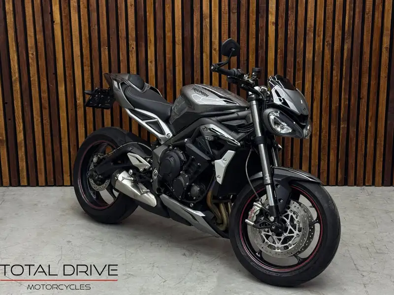Triumph Street Triple 765