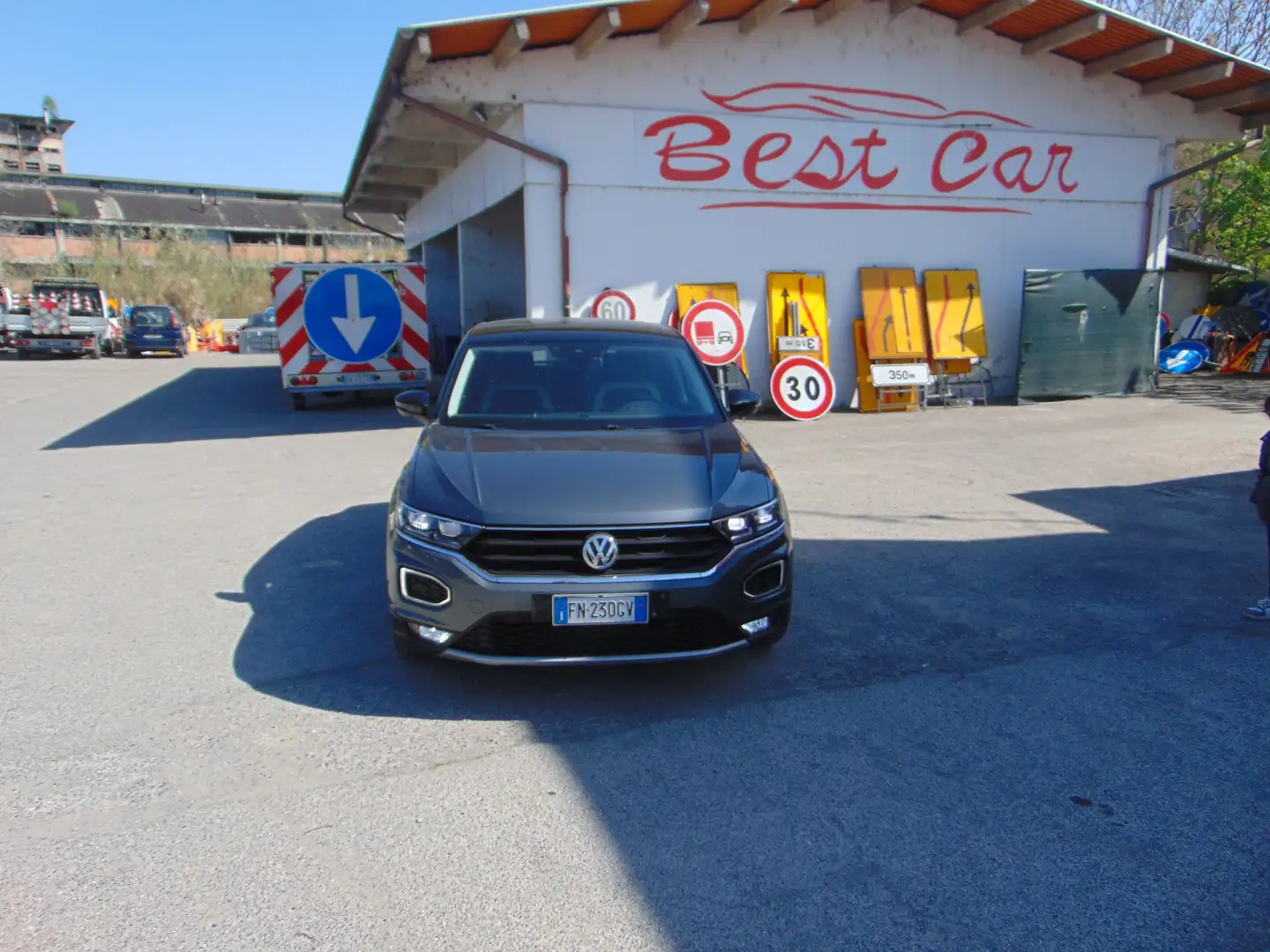 Volkswagen T-Roc advanced r, line Zwart - 1