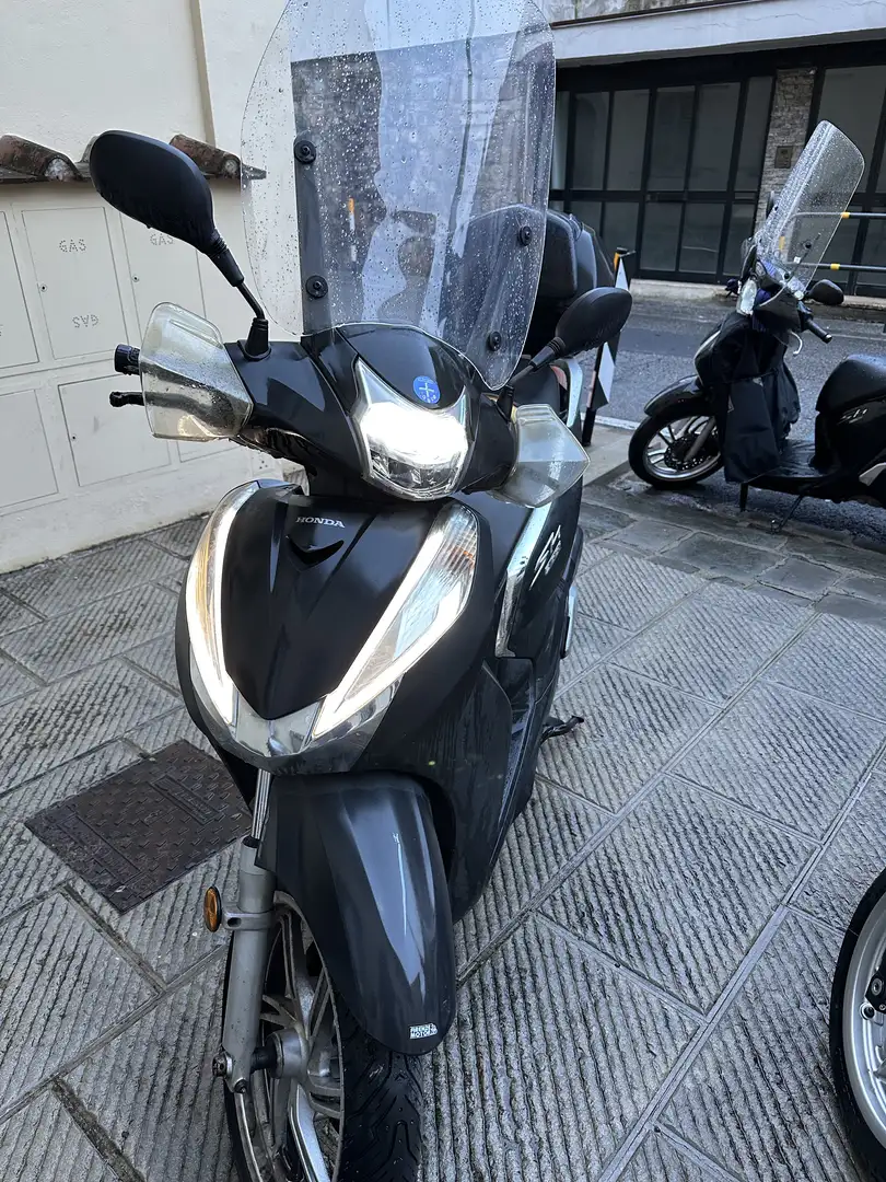 Honda SH 300 ABS Noir - 2