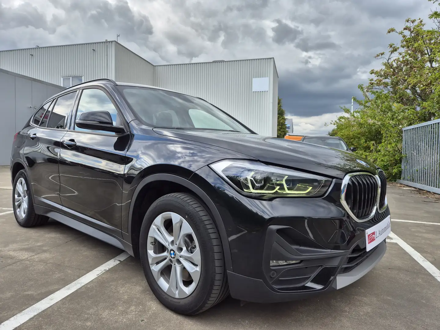 BMW X1 xDrive25e // 4WD // PHEV HYBRID // 93.115 KM !! Noir - 2