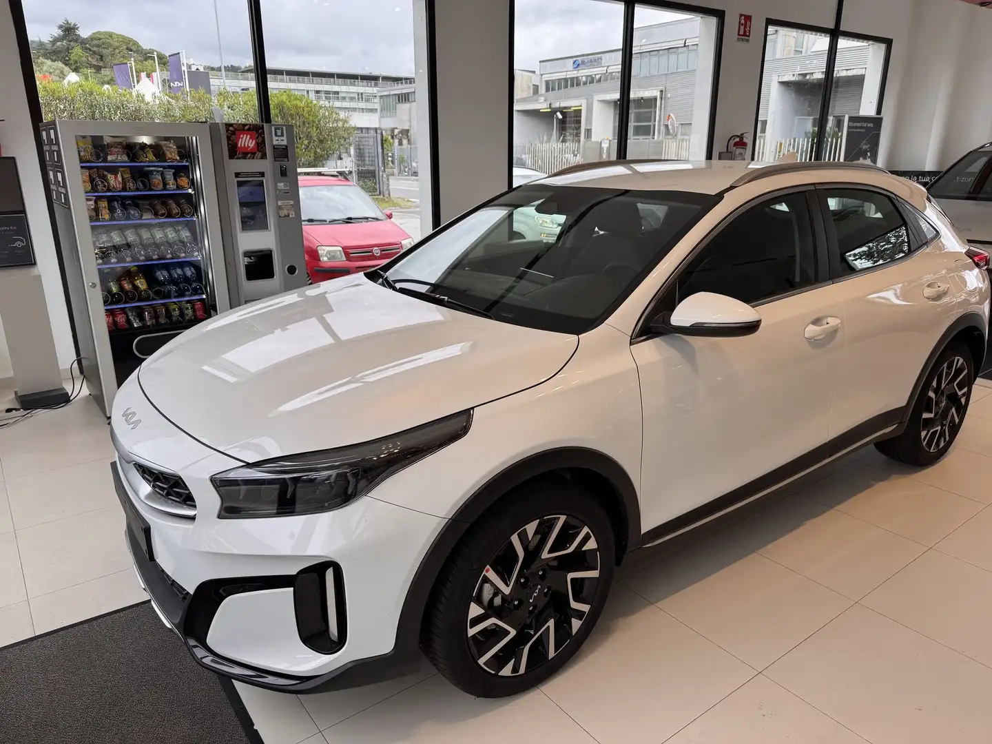 Kia XCeed 1.0 T-GDi 100 CV Business TT Blanco - 2
