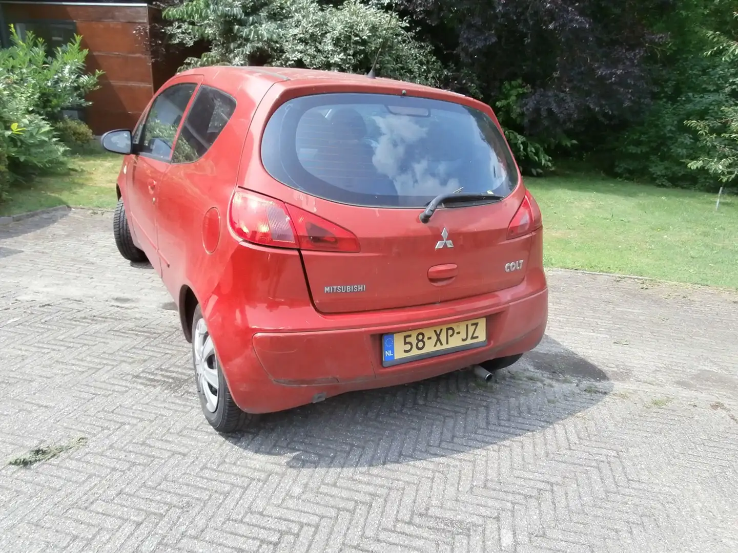 Mitsubishi Colt Colt 1.1 Incharge+ Rojo - 2