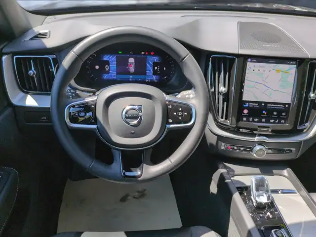 Volvo XC60 view 19