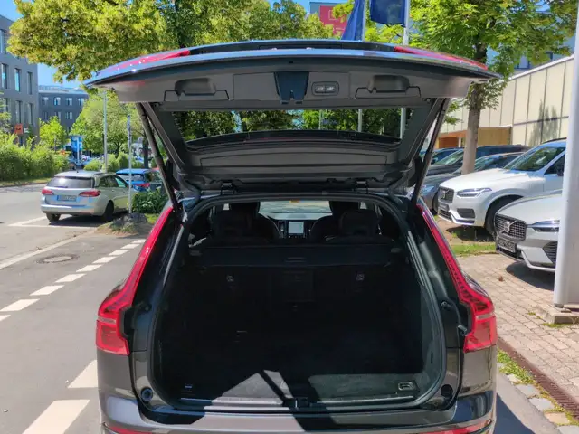 Volvo XC60 view 24