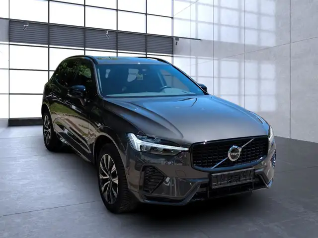 Volvo XC60 view 8