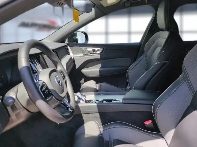 Volvo XC60 view 13