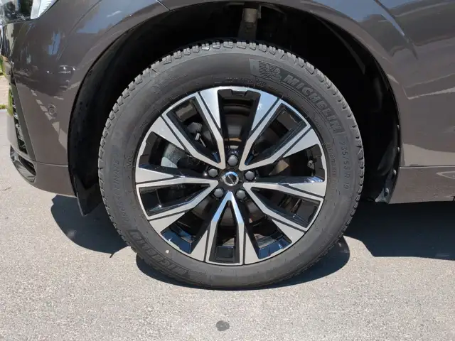 Volvo XC60 view 23