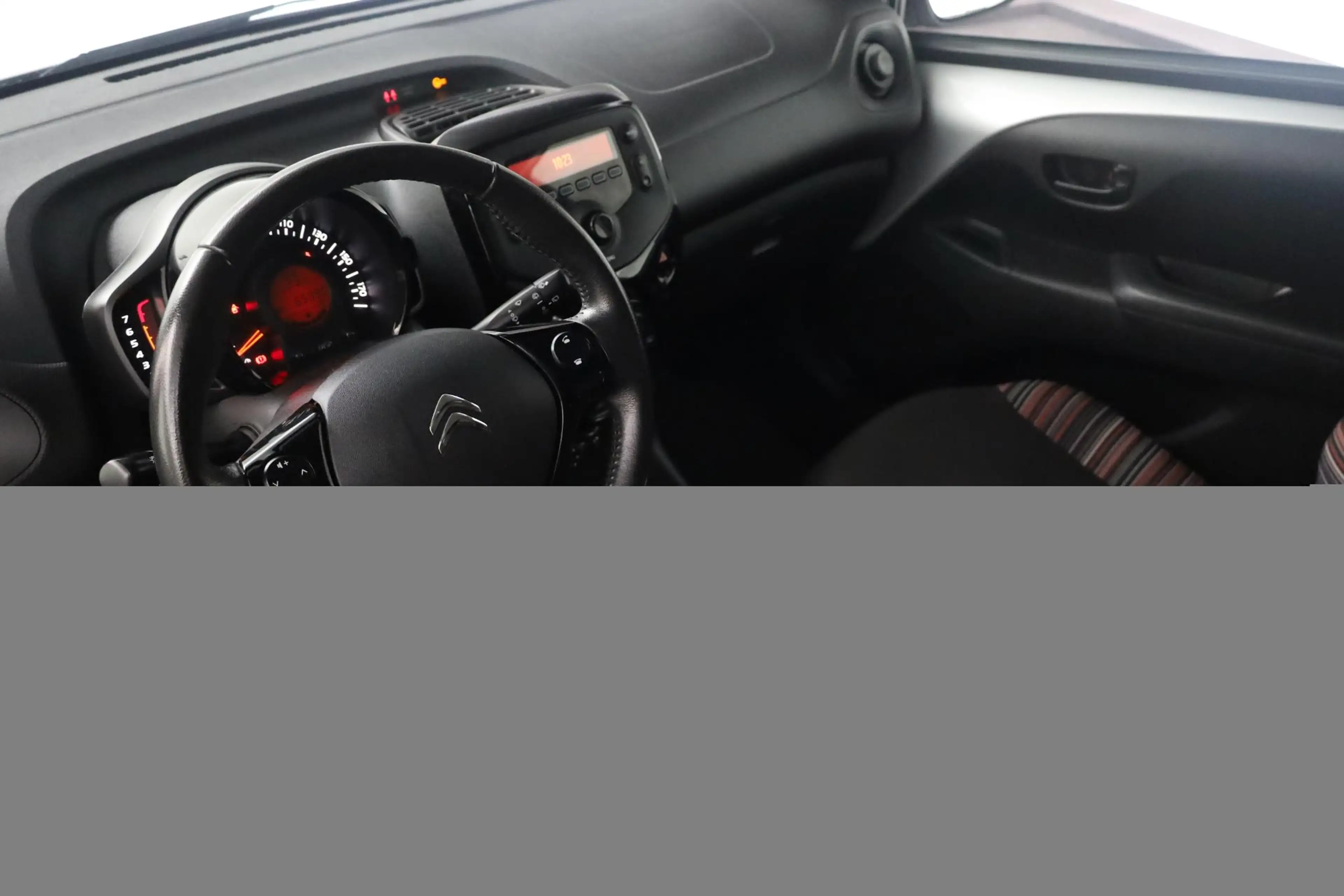 Citroen C1 1.0 VTi Feel — photo 10