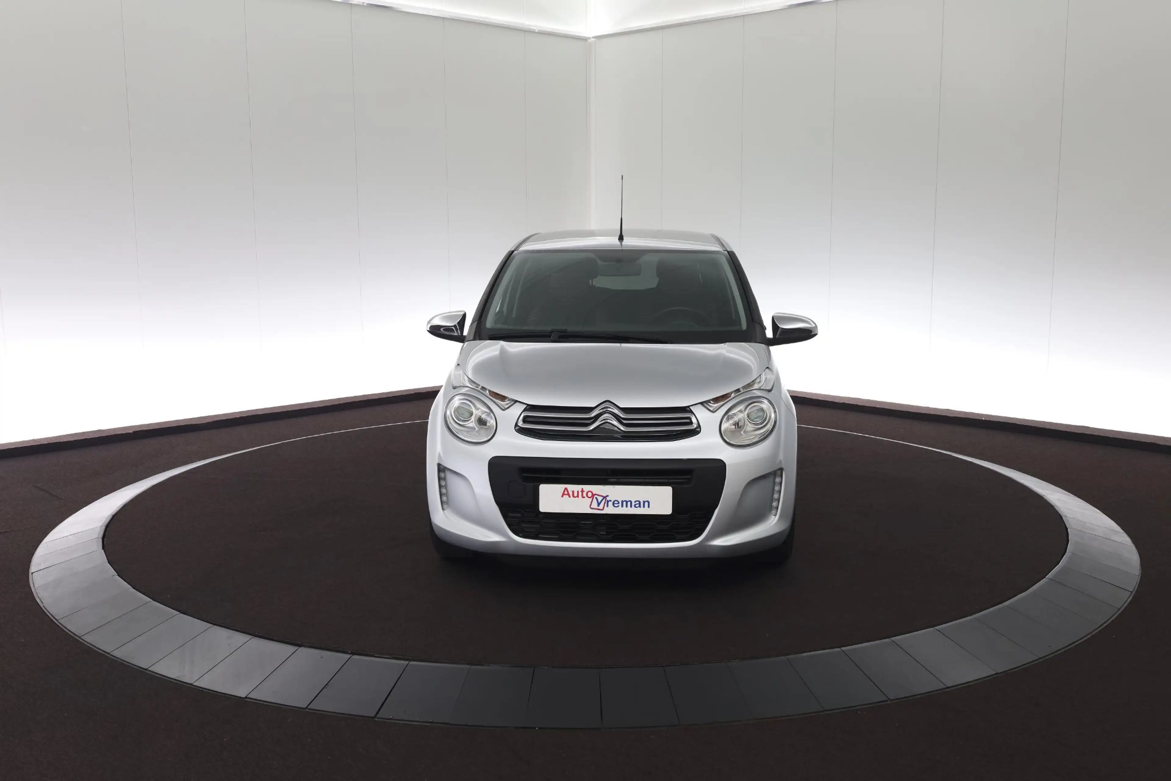 Citroen C1 1.0 VTi Feel — photo 8