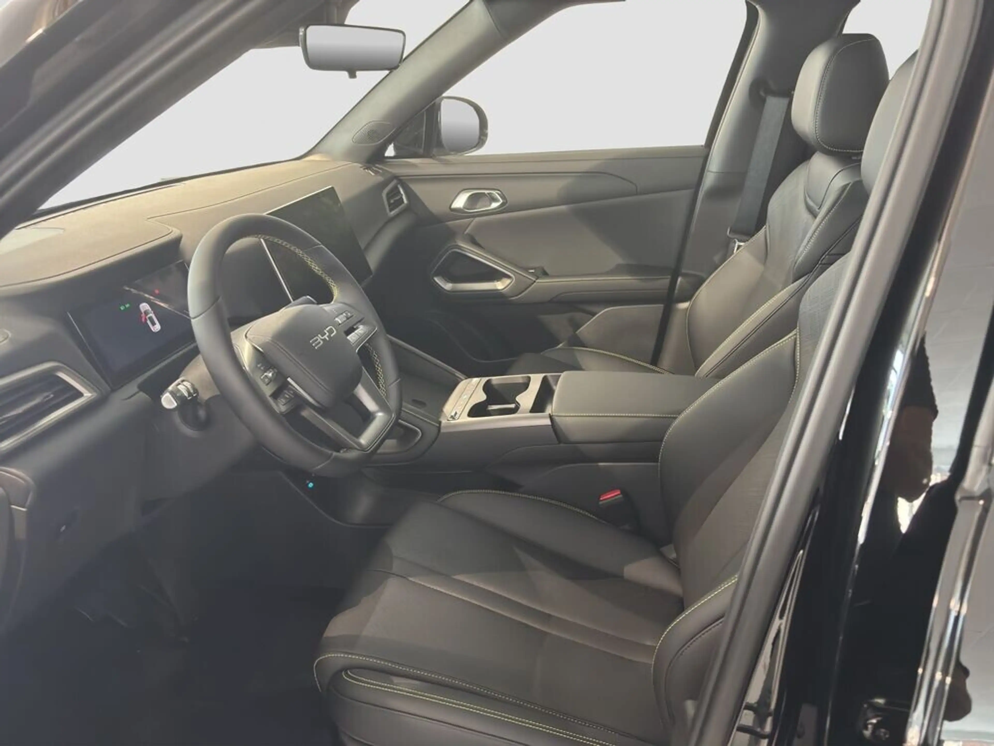BYD Atto 2 Atto2 DM-i PHEV 18kWh Boost Österreich Paket — photo 7