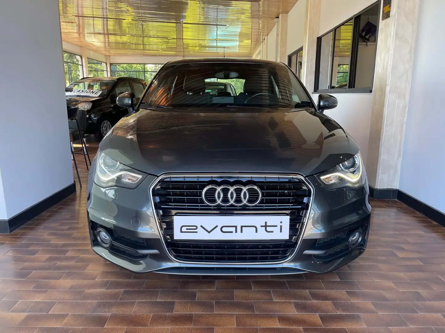 Audi A1 Sportback 1.4 tfsi S-LINE FUORI/DENTRO NAVI 140cv Grijs - 2
