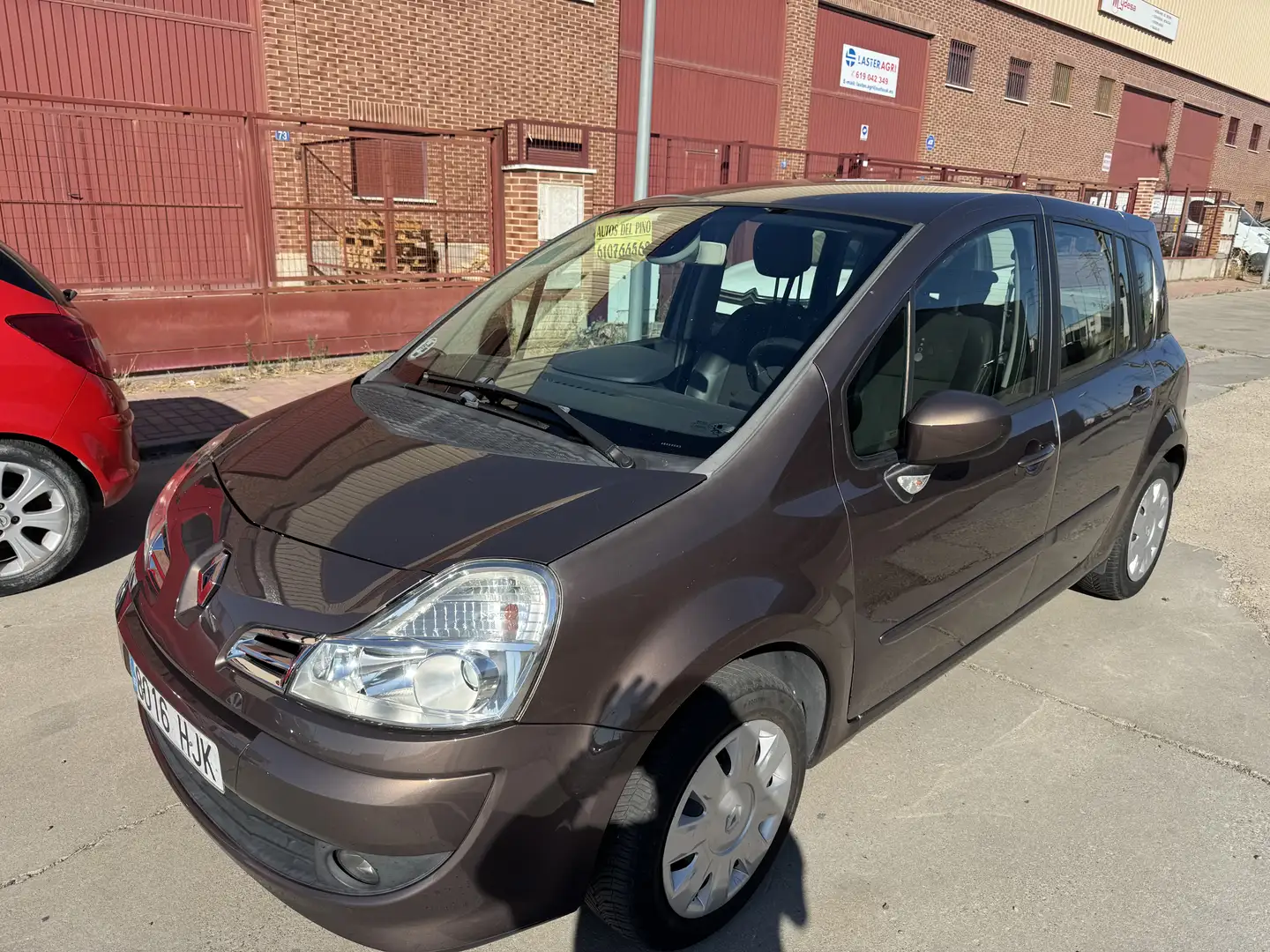 Renault Modus Grand 1.5dCi Dynamique eco2 90 Marrón - 1