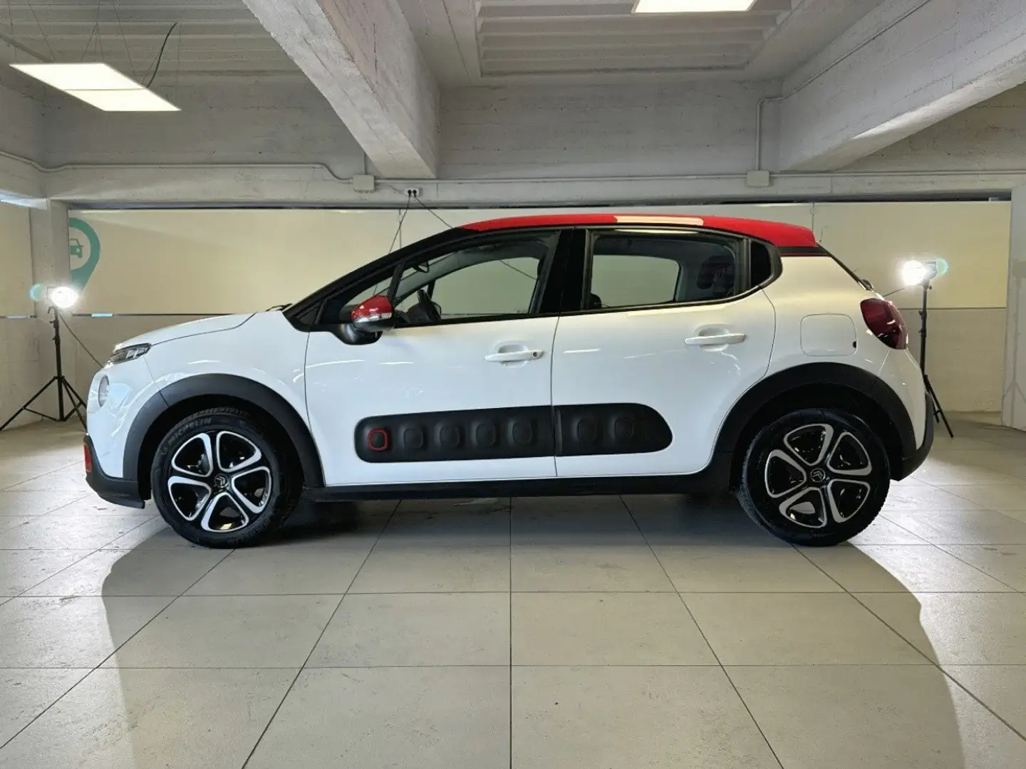 Citroen C3 PureTech 82 S&S Shine Bianco - 2
