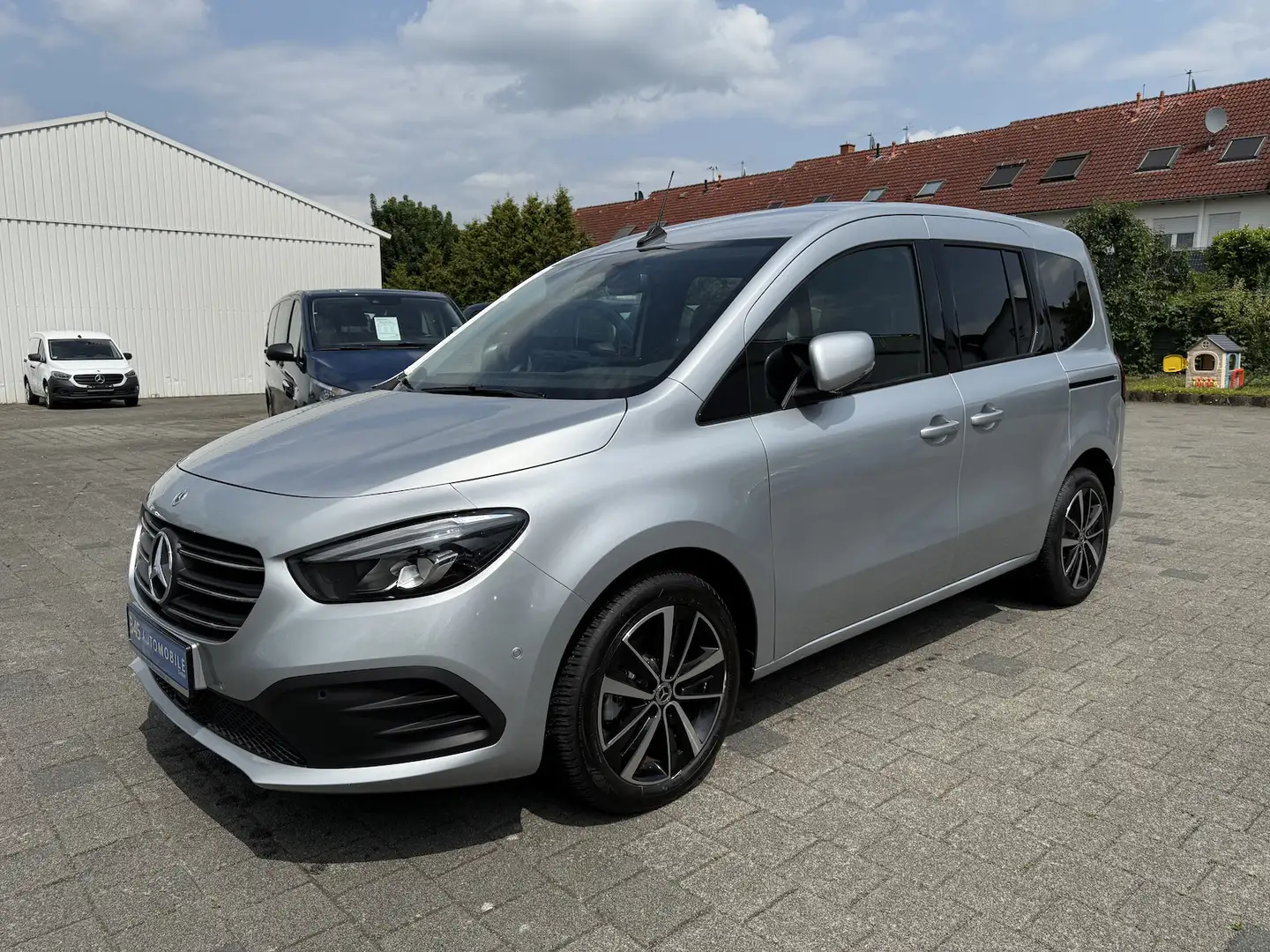 Mercedes-Benz T-Class d 7G PROGRESSIVE MBUX LED AHK SPUR KAMERA Argent - 2