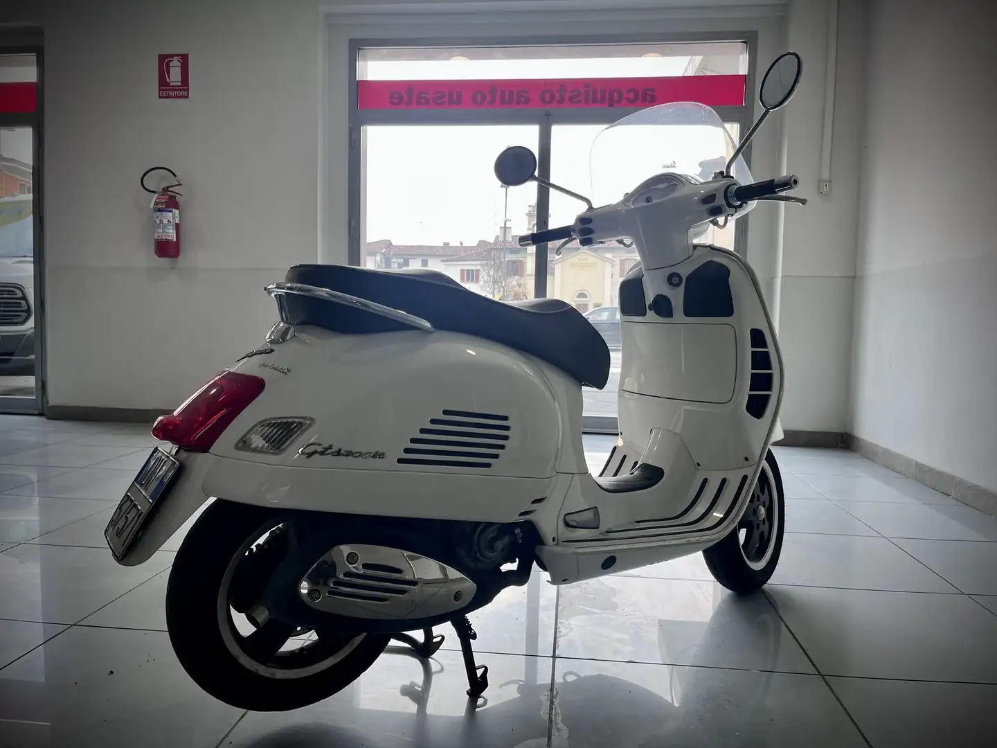 Vespa GTS 300 gts 300ie - 2