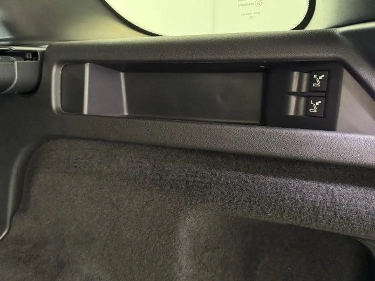 Land Rover Discovery Sport D200 R-Dynamic SE Bluetooth Navi, миниатюра 16