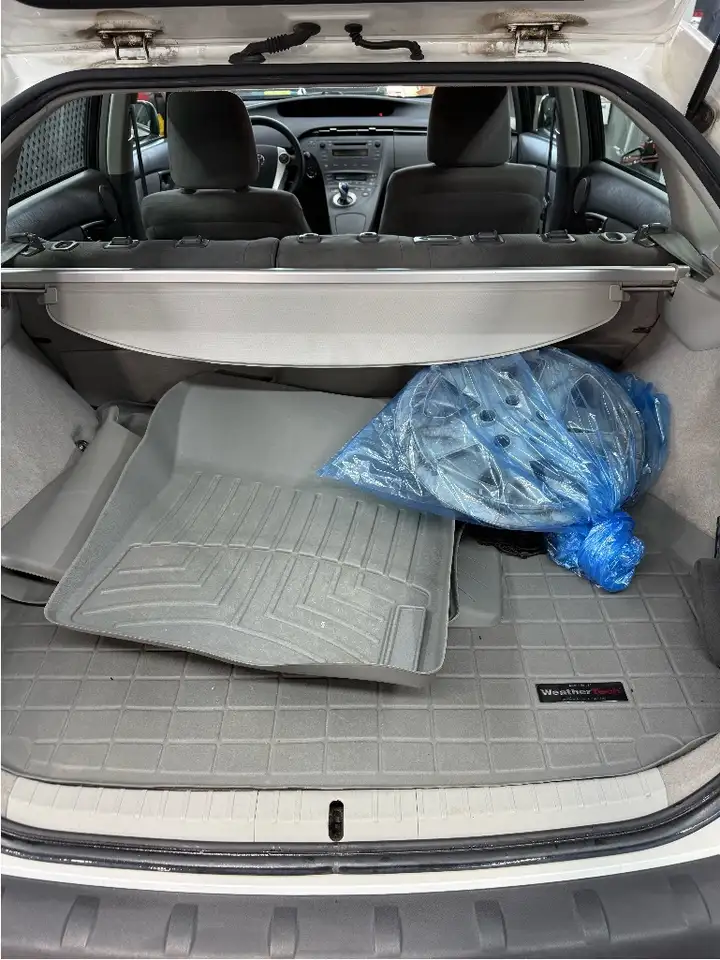 Toyota Prius снимка Toyota Prius