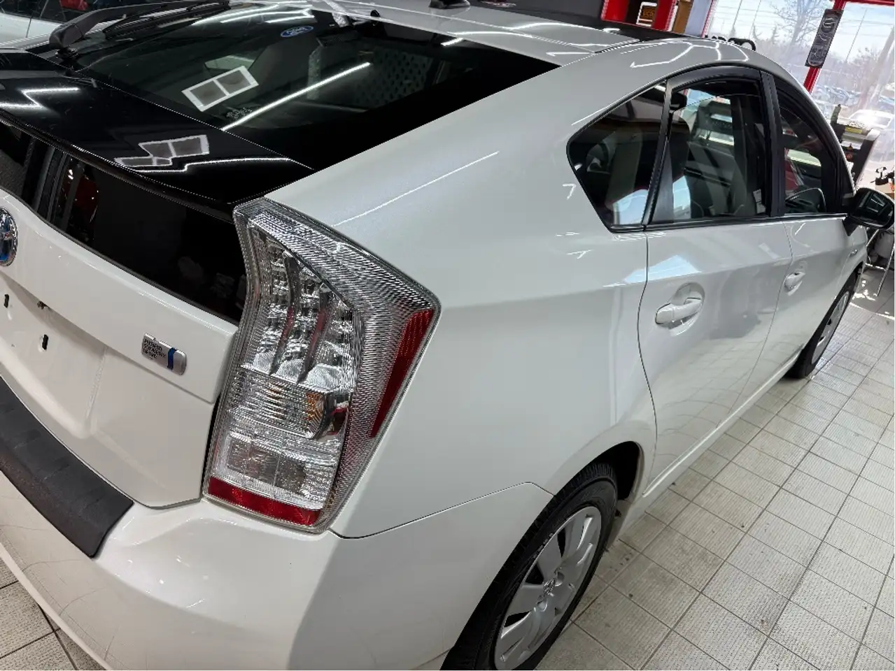 Toyota Prius снимка Toyota Prius