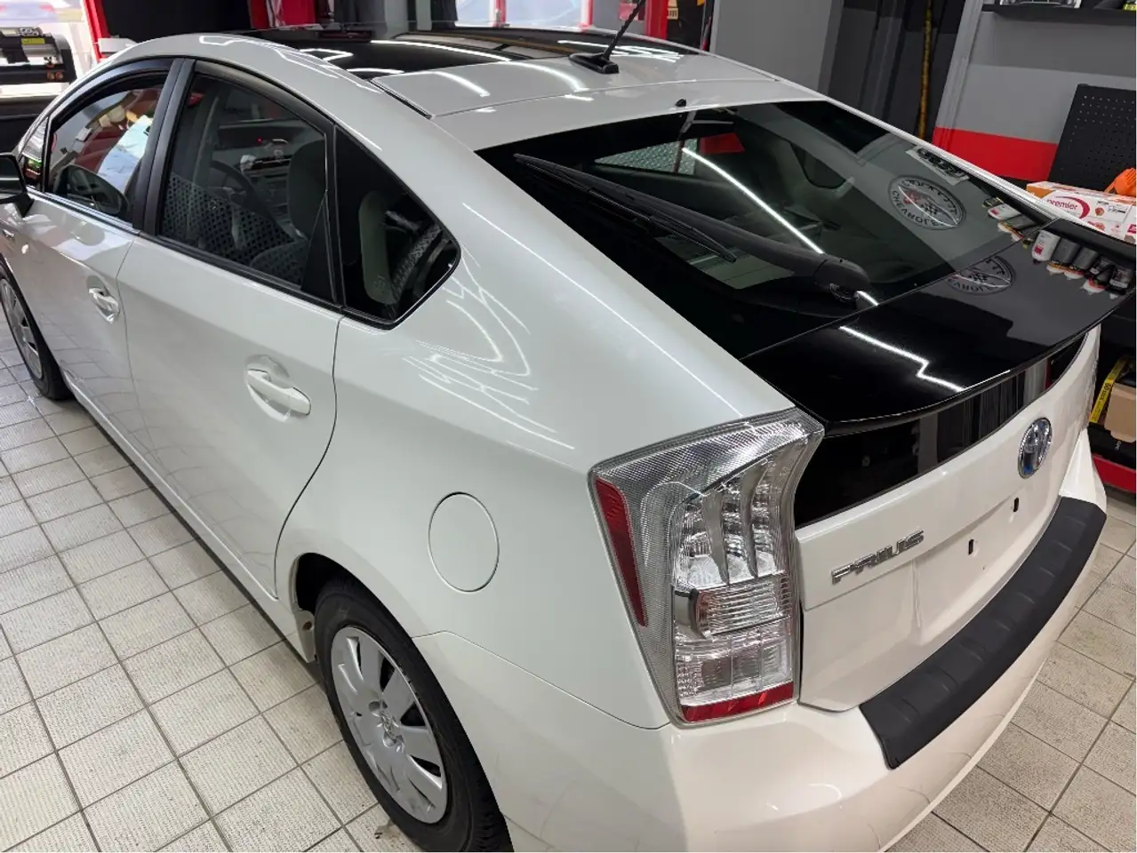 Toyota Prius снимка Toyota Prius