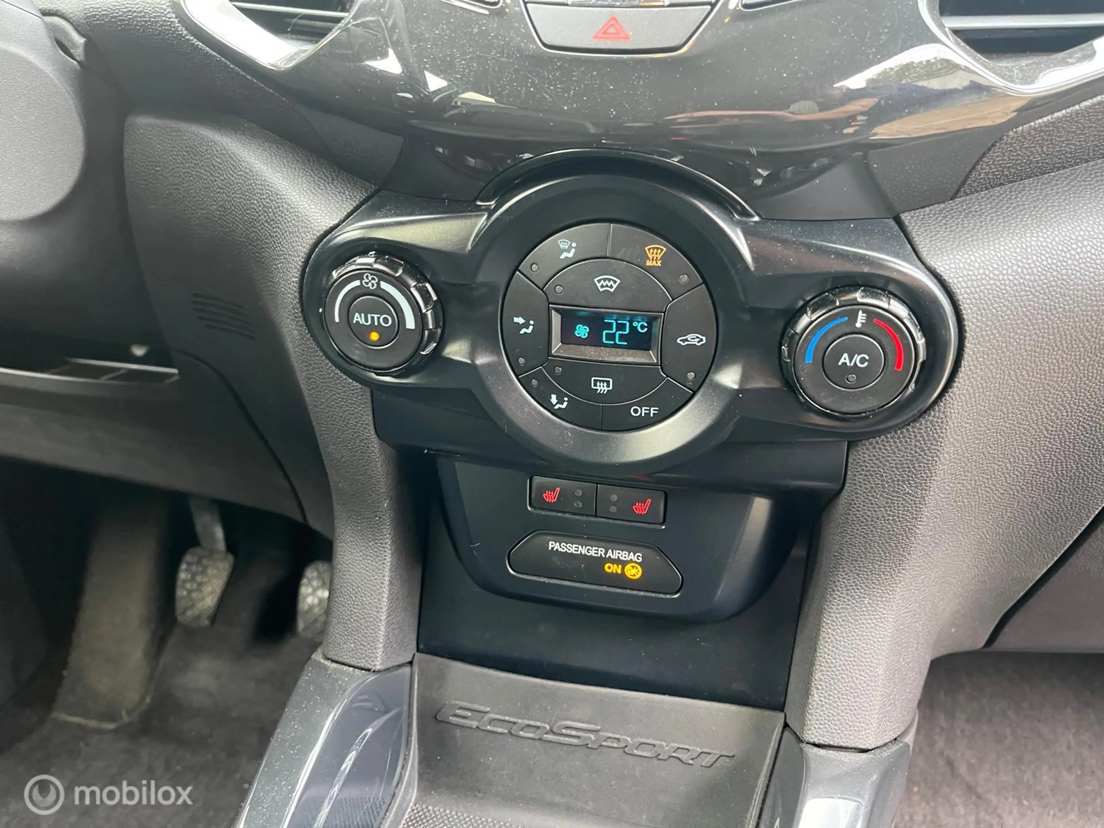 Ford EcoSport 1.0 EcoBoost Titanium — photo 21