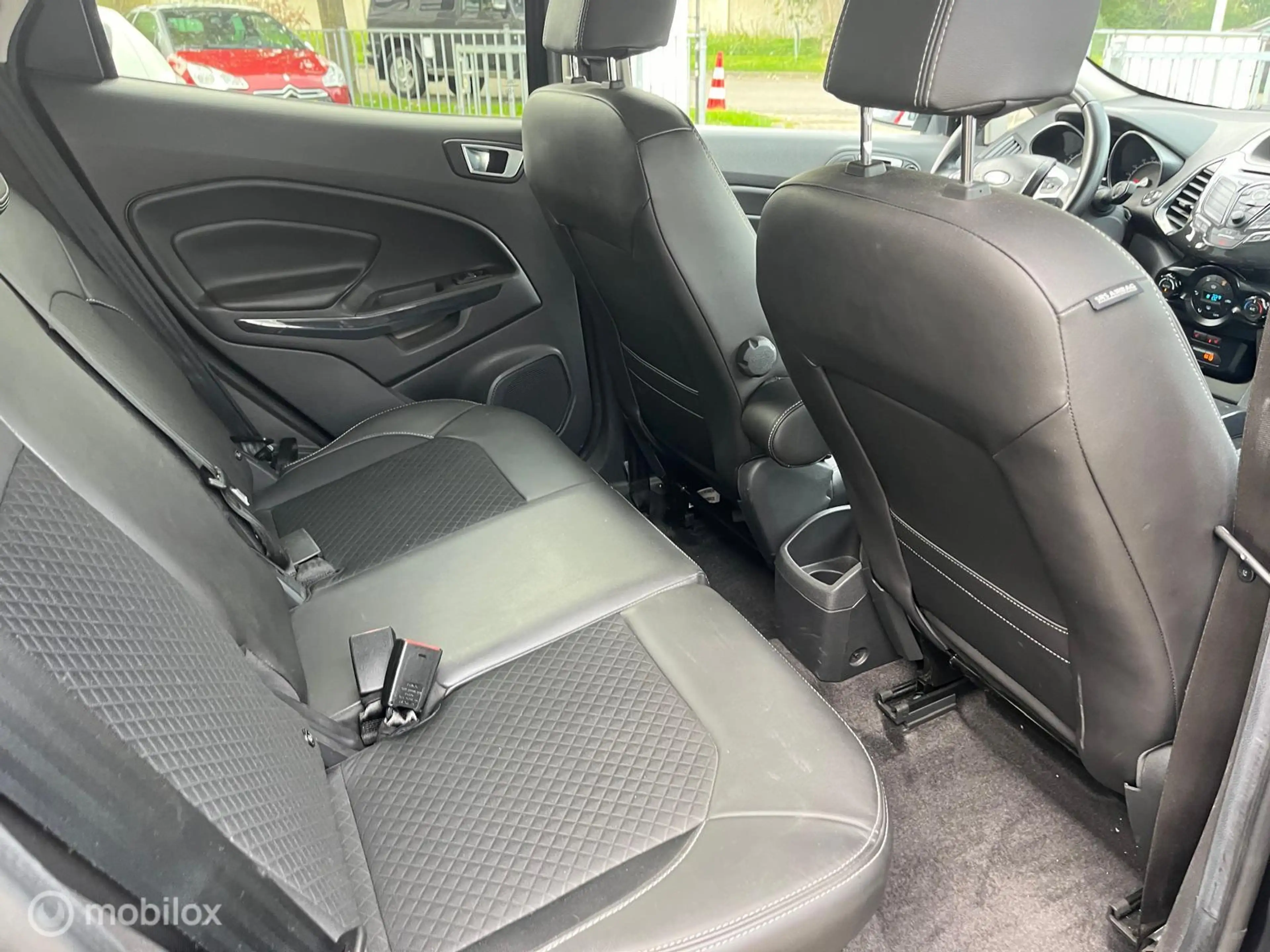 Ford EcoSport 1.0 EcoBoost Titanium — photo 16