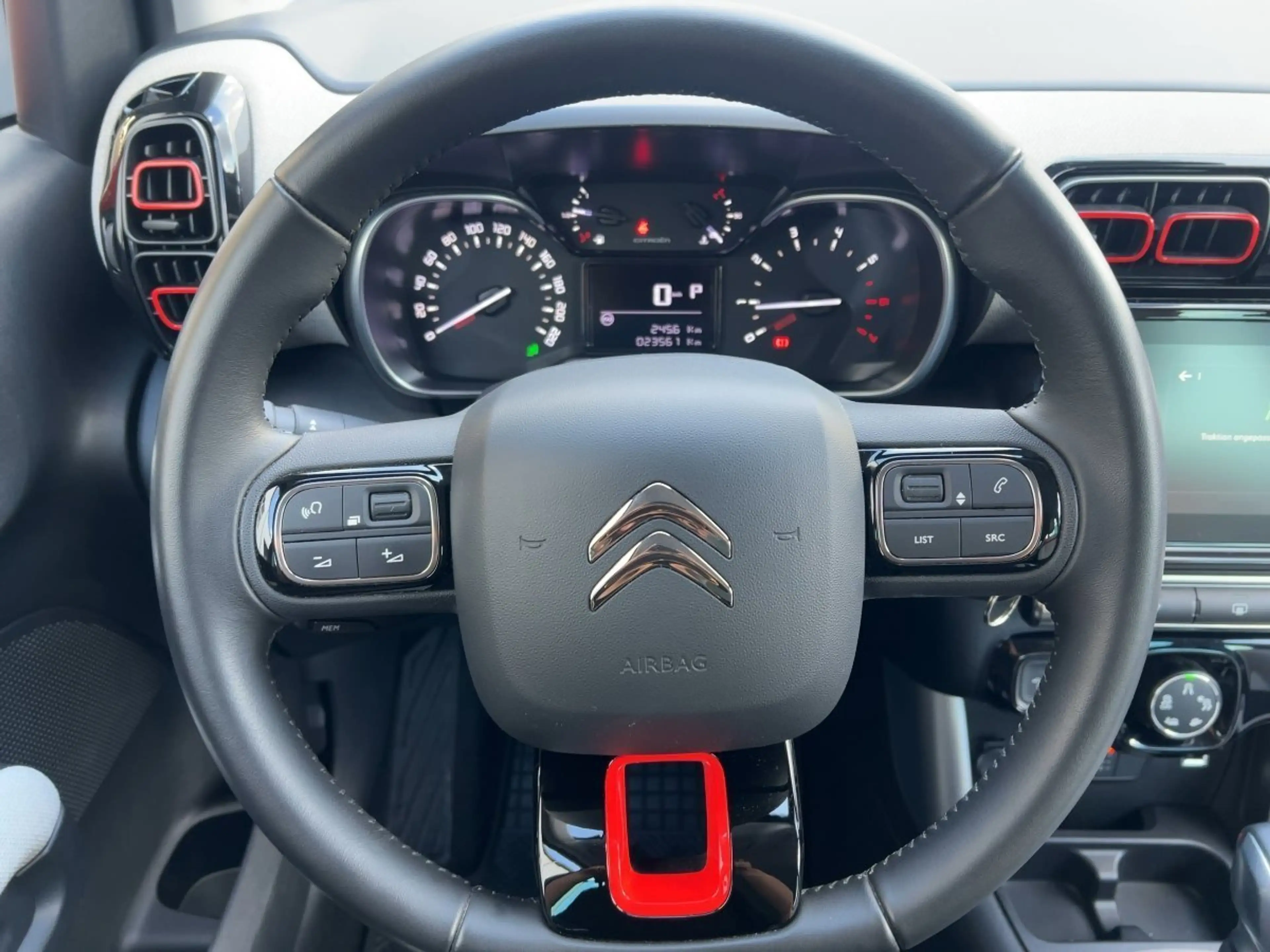 Citroen C3 Aircross 1.5 BlueHDI 120 Shine — photo 11