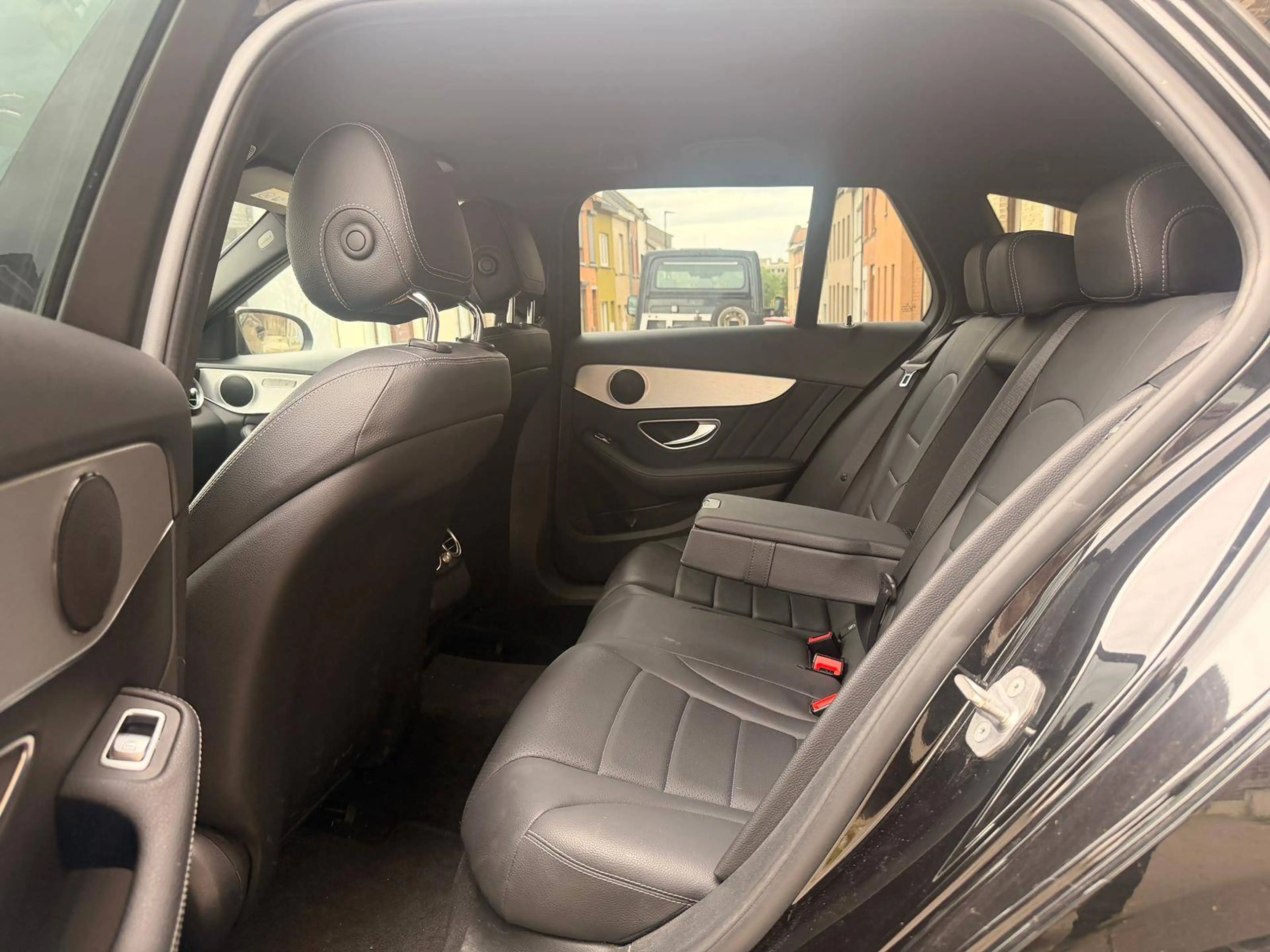 Mercedes-Benz C 200 C 200 d — photo 11