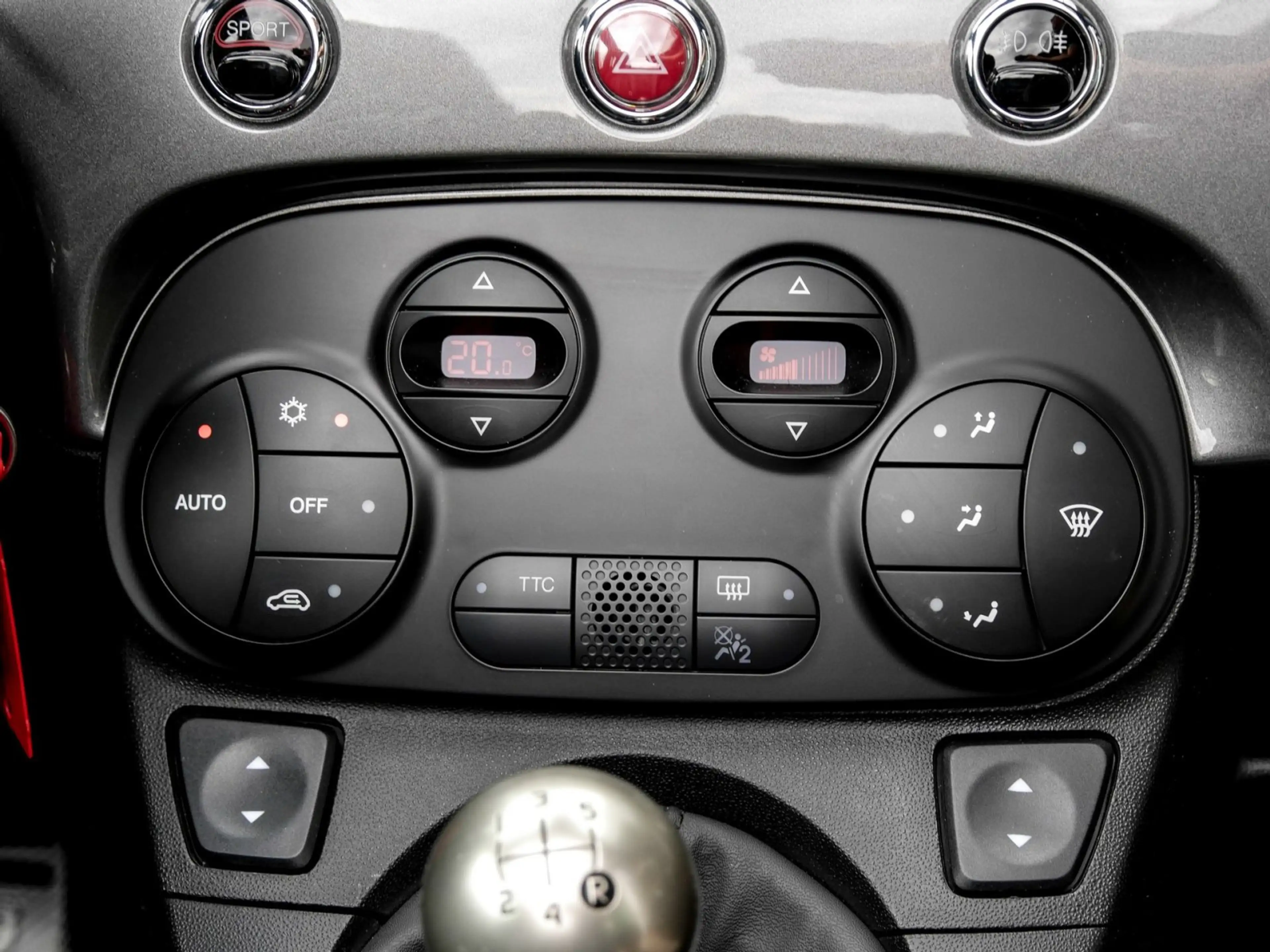 Abarth 595C Turismo — photo 8