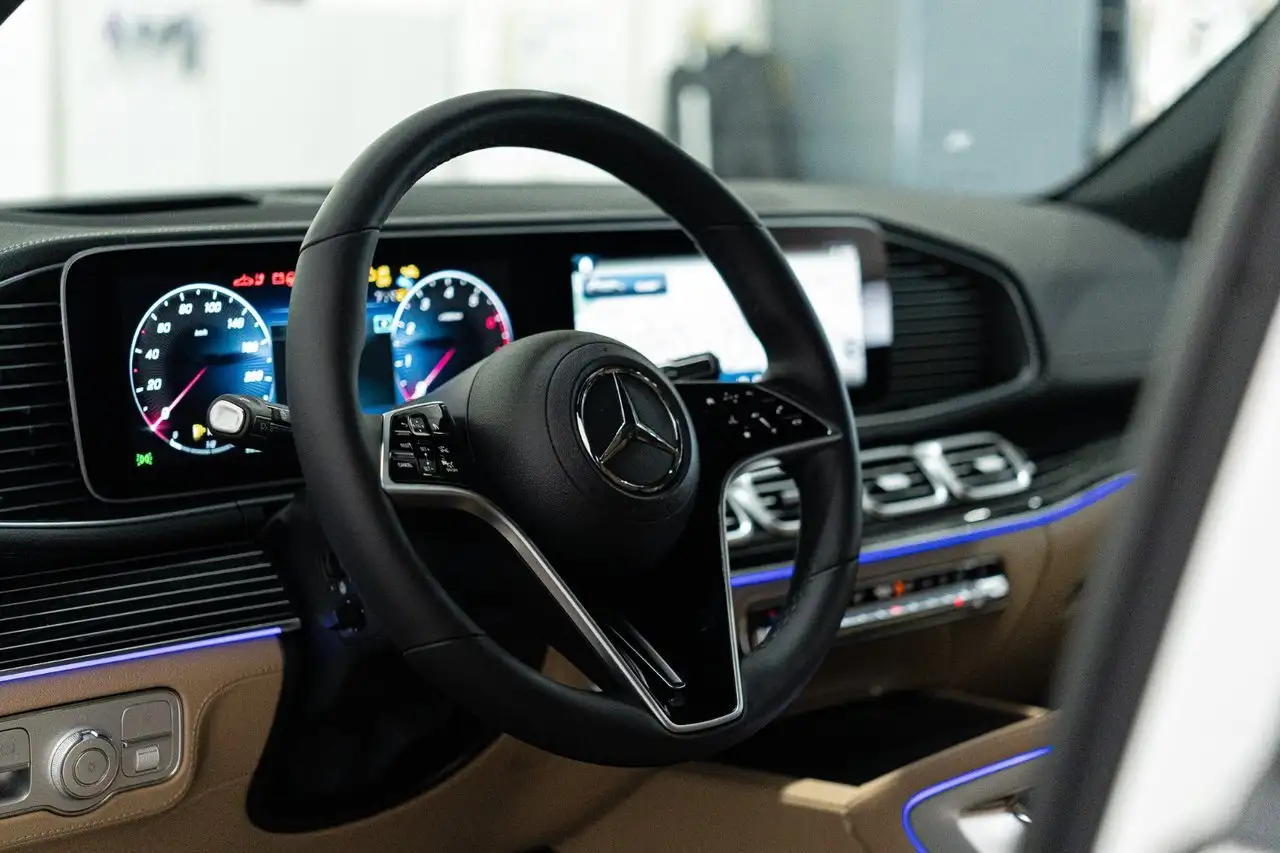 Mercedes-Benz GLE снимка Mercedes-Benz GLE