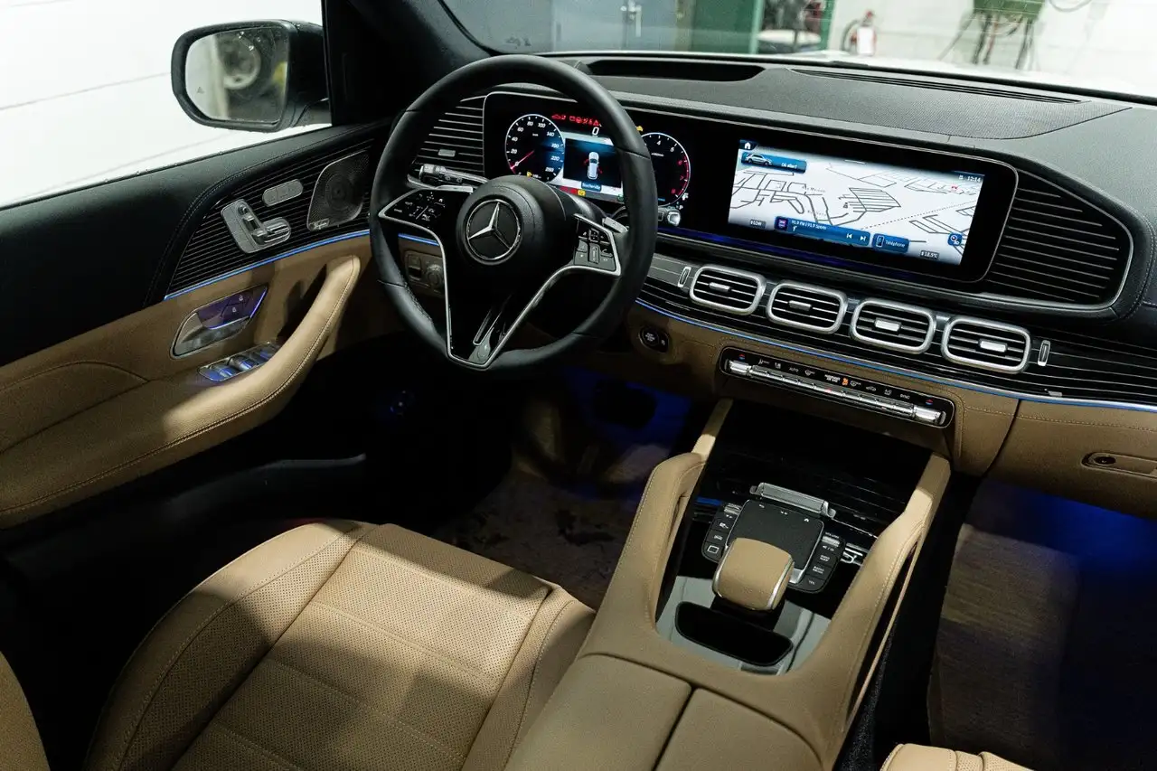 Mercedes-Benz GLE снимка Mercedes-Benz GLE