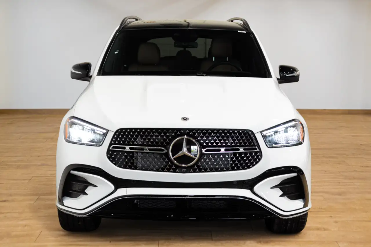 Mercedes-Benz GLE снимка Mercedes-Benz GLE
