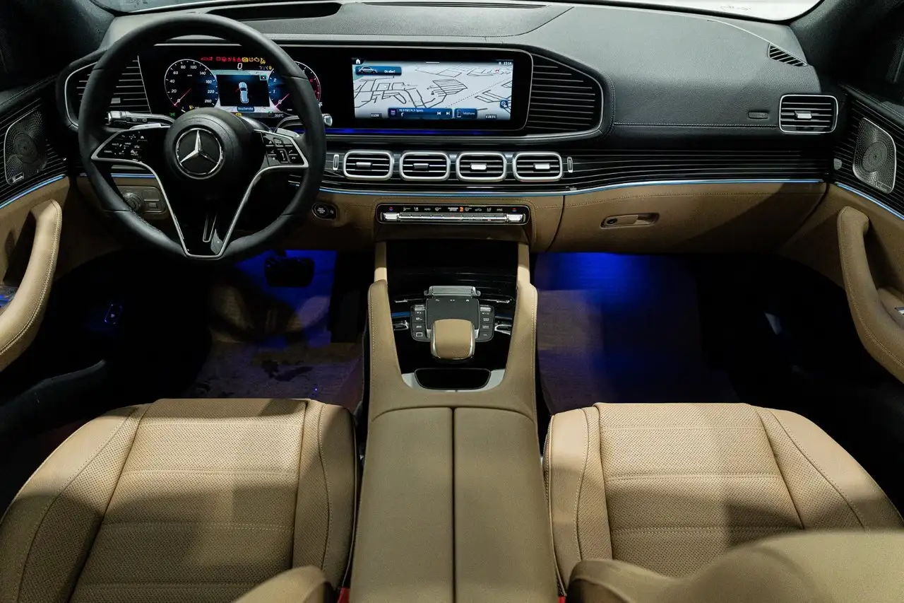 Mercedes-Benz GLE снимка Mercedes-Benz GLE