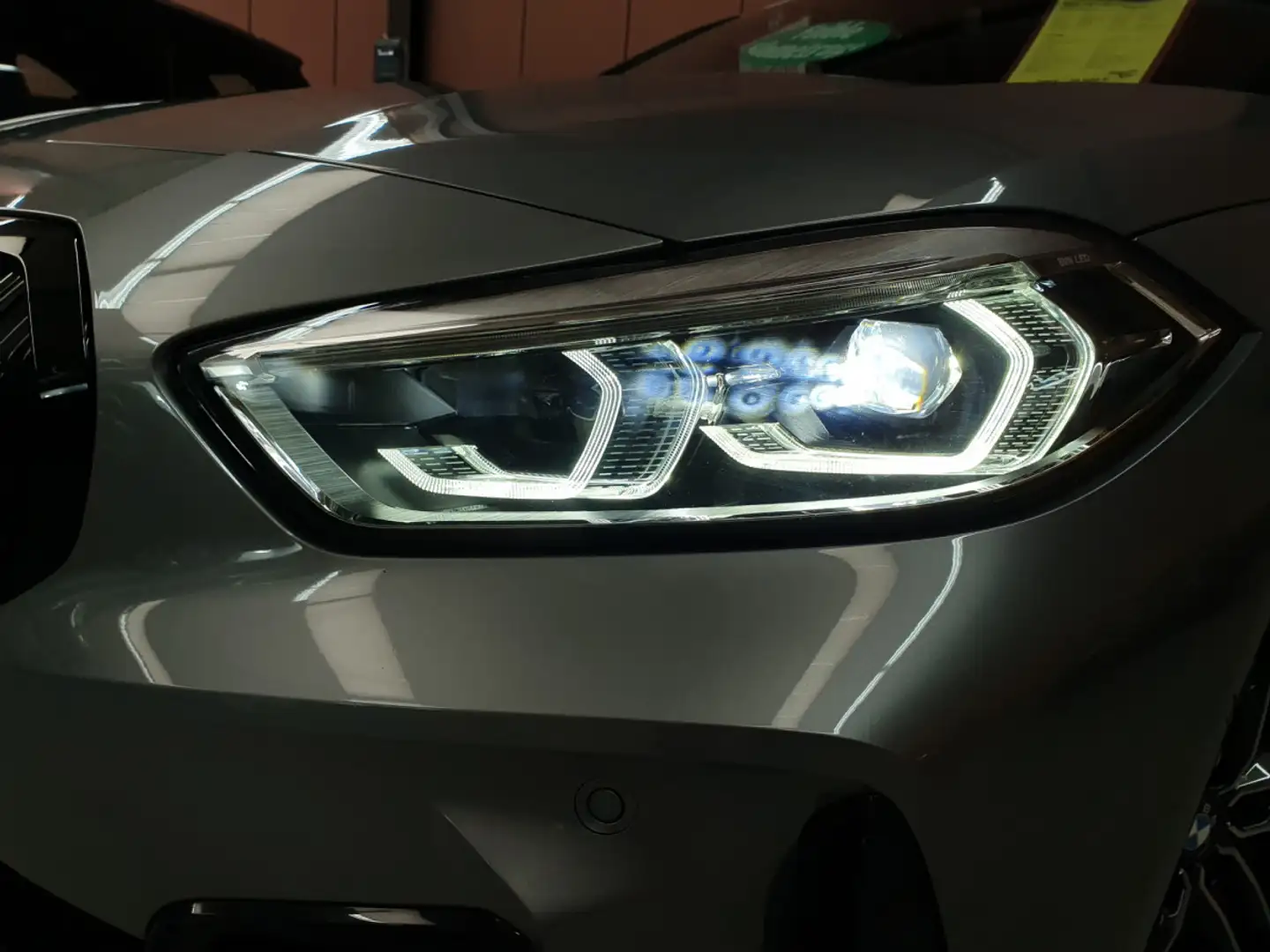 BMW 118 i 136CV M Sport automatique Gris - 2