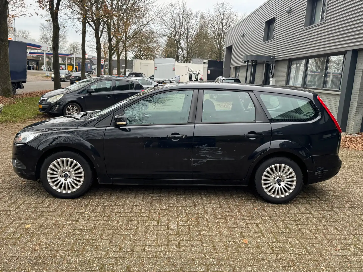 Ford Focus Wagon 1.8 Limited Schwarz - 2