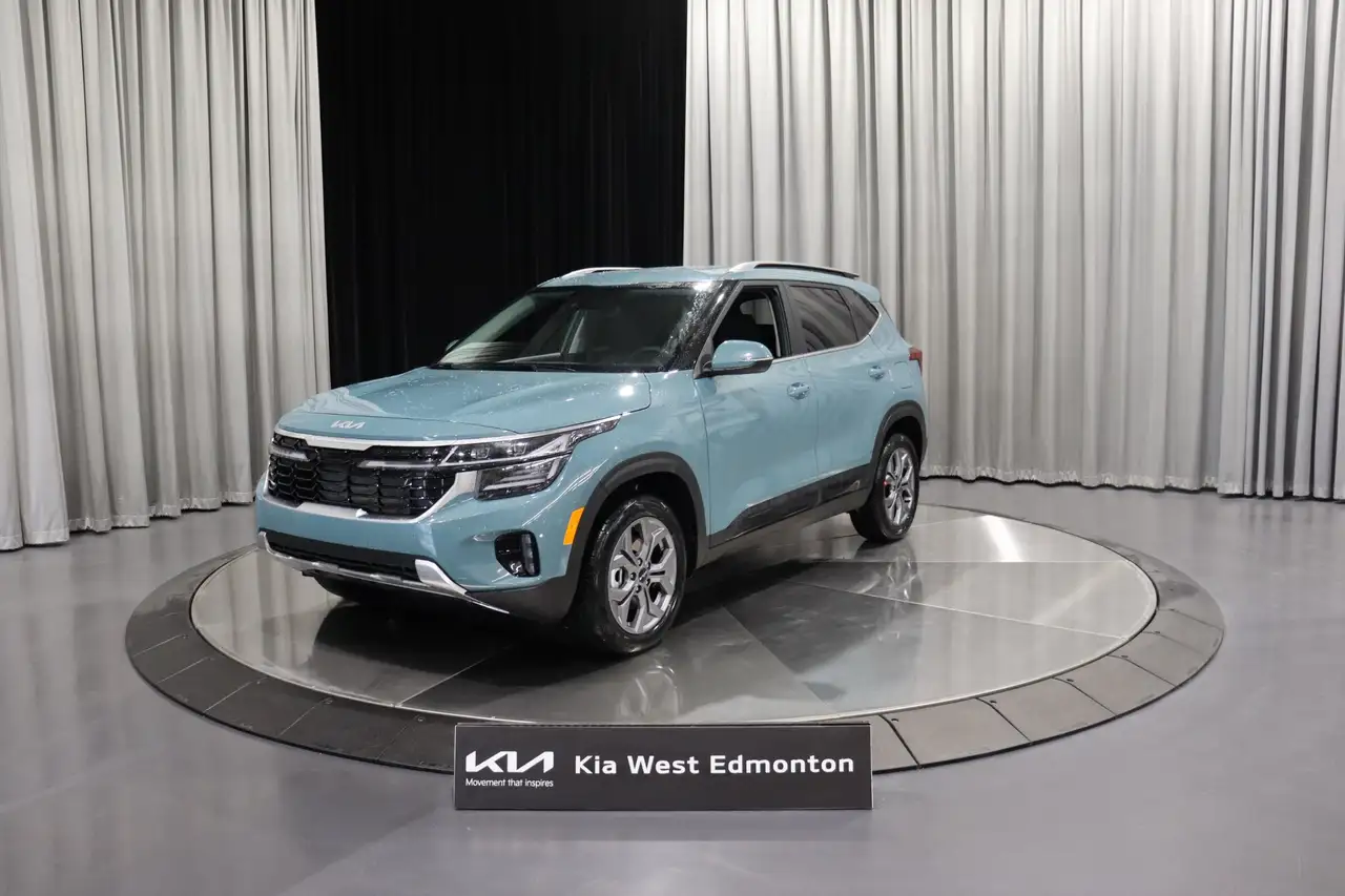 Kia Seltos photo Kia Seltos