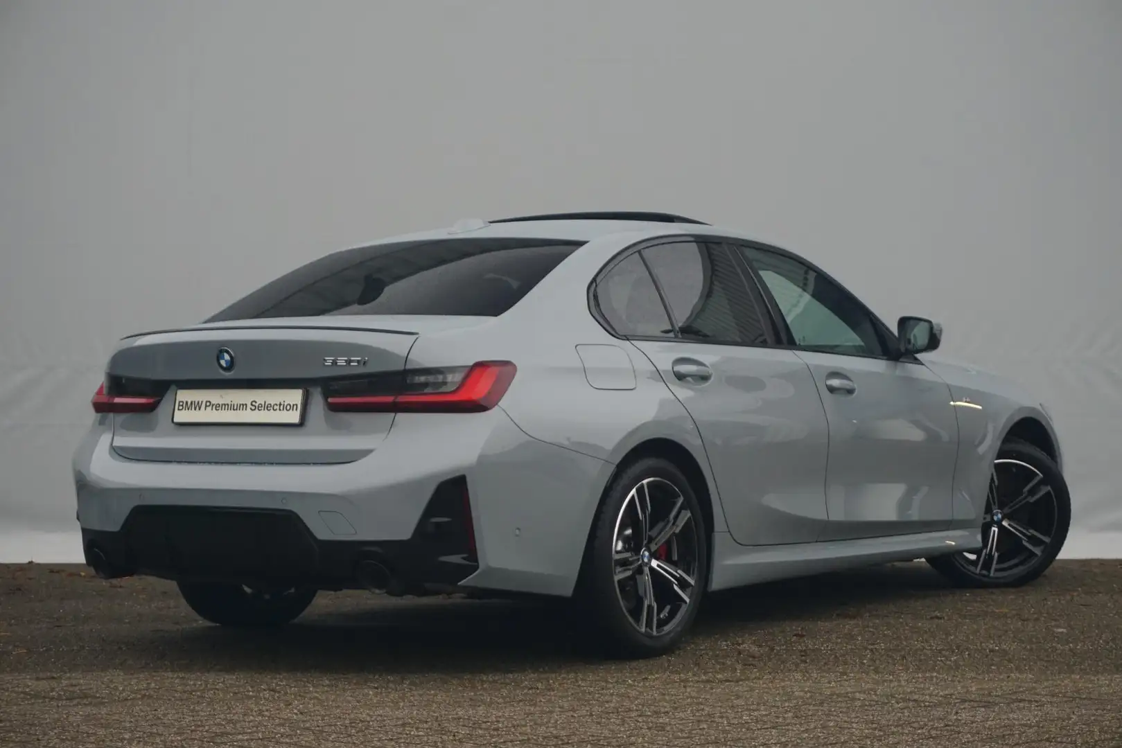 BMW 320 3 Serie Sedan 320i M Sportpakket Pro 18'' / Schuif Grigio - 2