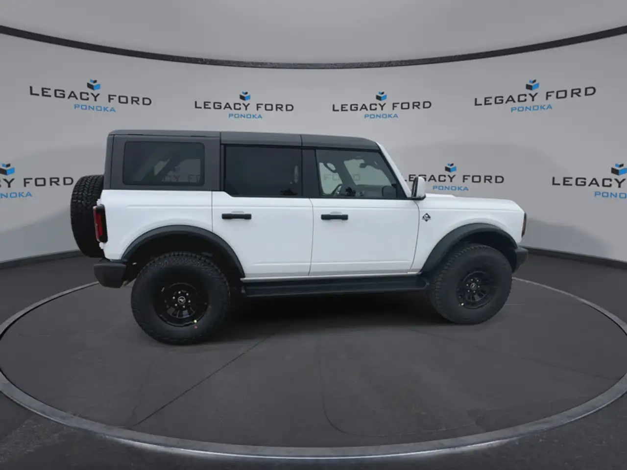 Ford Bronco снимка Ford Bronco