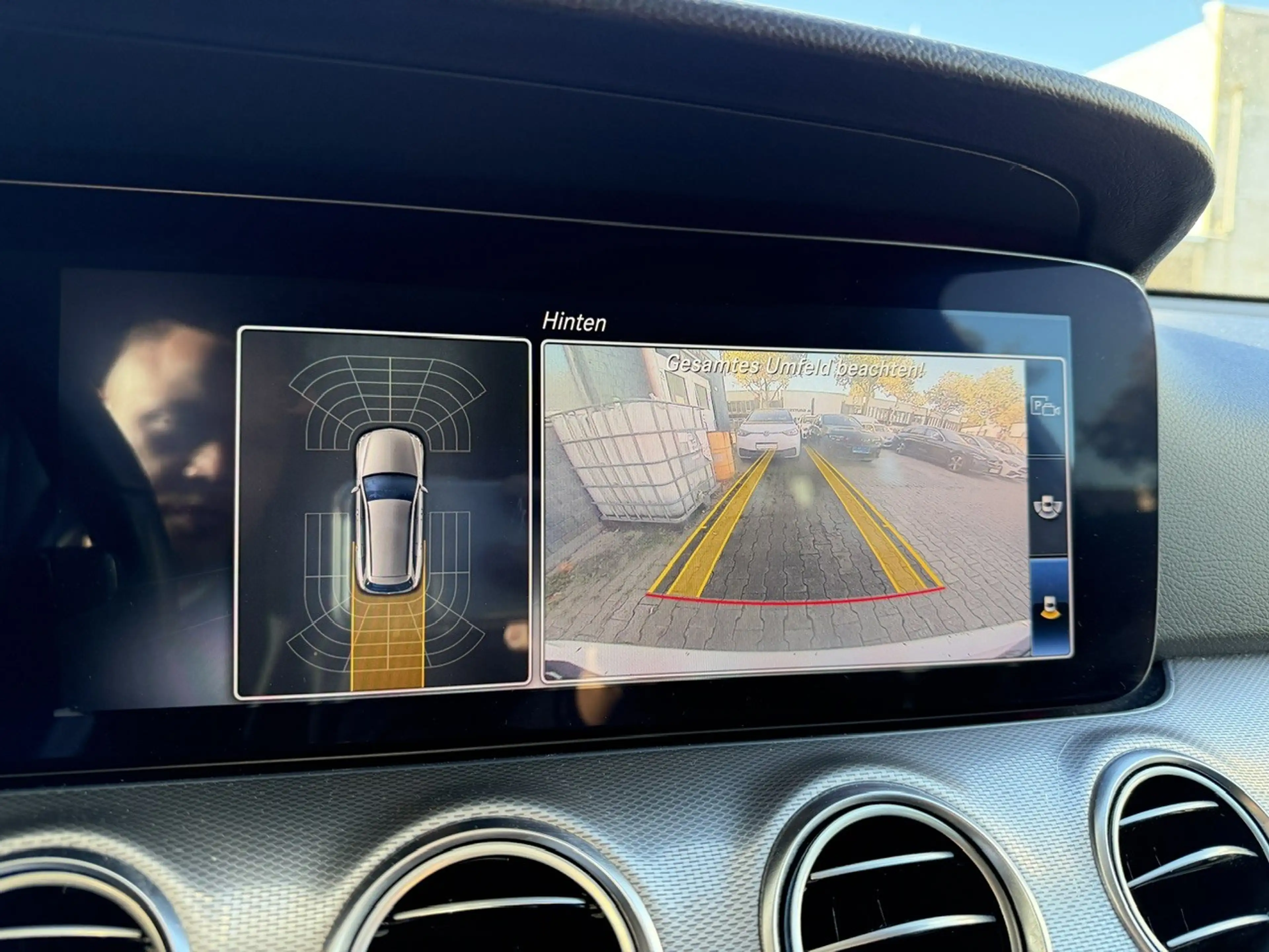 Mercedes-Benz E 400 d 4Matic T 9G-TRONIC Avantgarde — photo 12