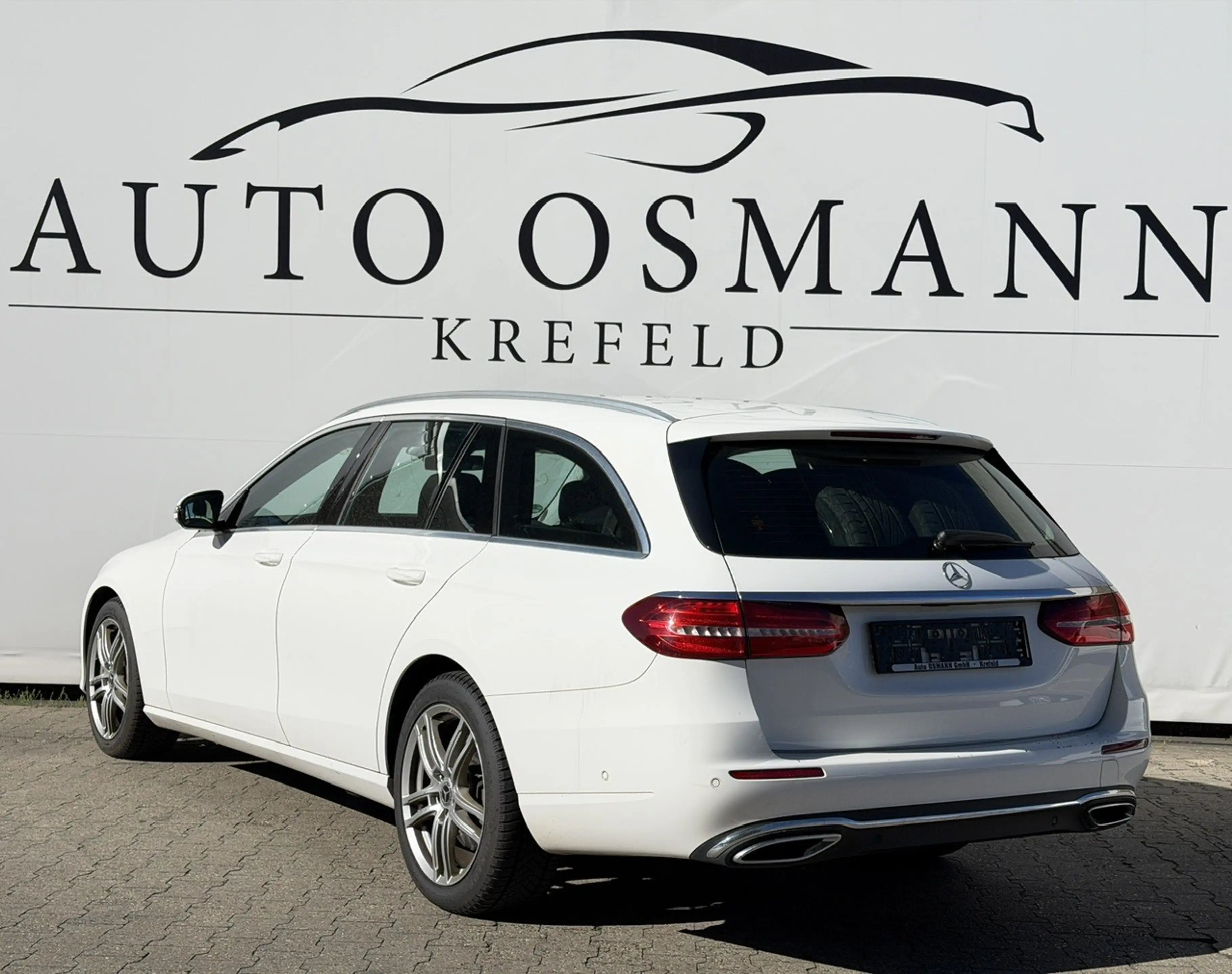 Mercedes-Benz E 400 d 4Matic T 9G-TRONIC Avantgarde — photo 2