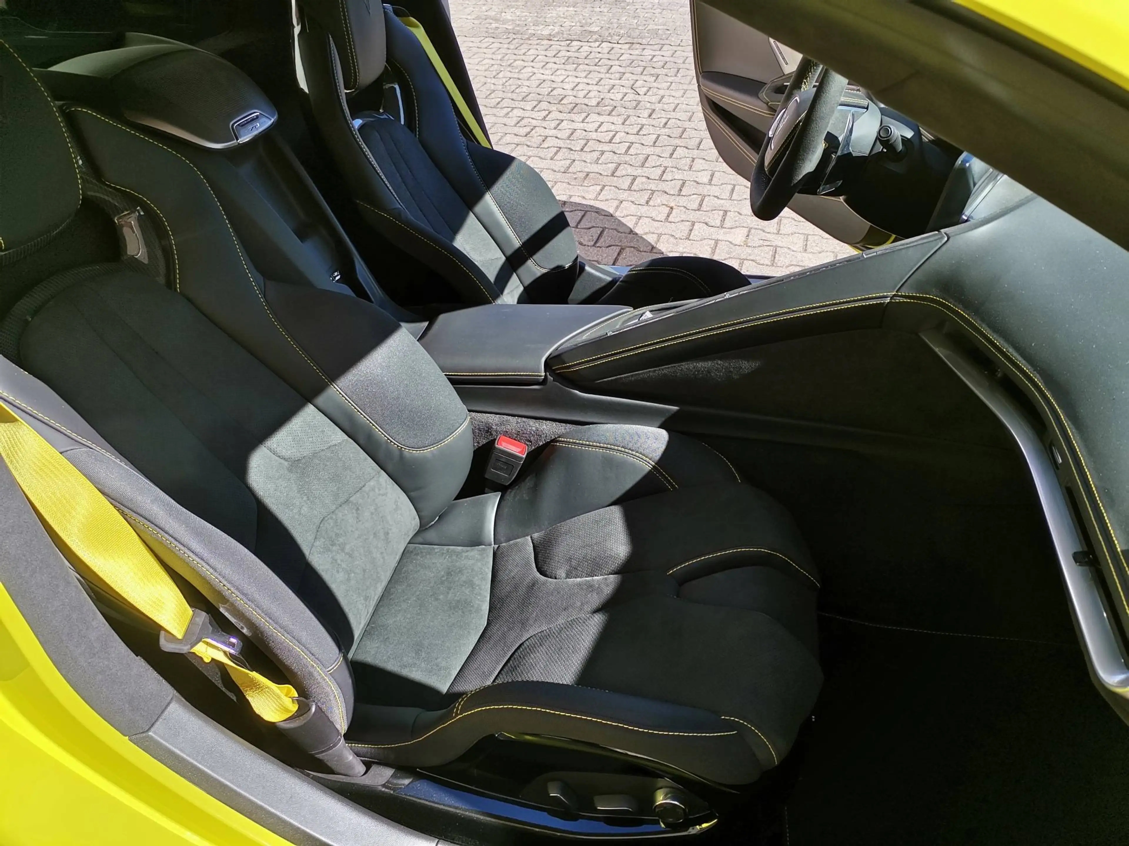 Corvette C8 Coupe 3LT "70 Anniversary" Europa-M. - NAVI - — photo 10