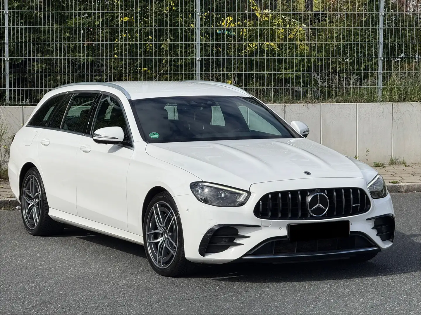 Mercedes-Benz E 53 AMG 4Matic+ 435PS SpeedShift Facelift Modell - 2