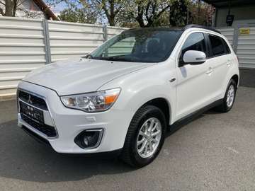 2,2 DI-D AT 4WD Intense+ -- Xenon - Glasdach --