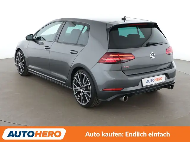 Volkswagen Golf view 4