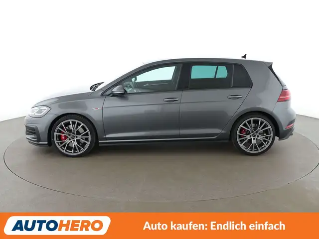 Volkswagen Golf view 3