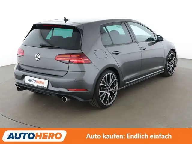 Volkswagen Golf view 6