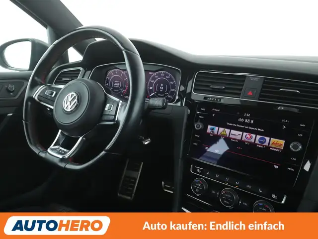 Volkswagen Golf view 13