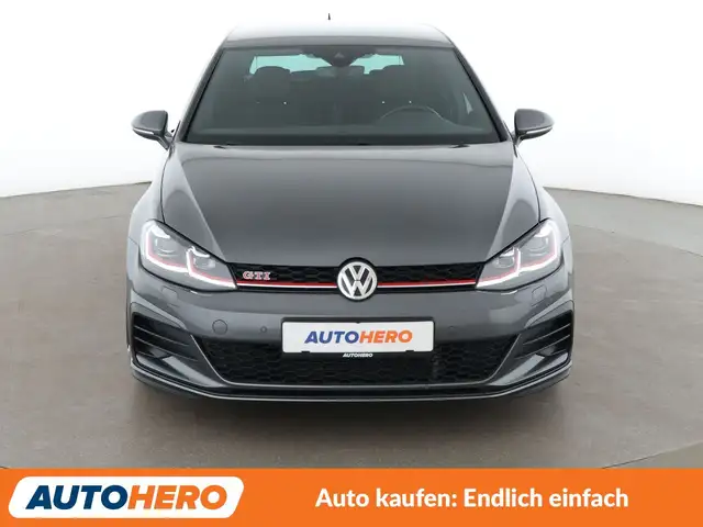 Volkswagen Golf view 9